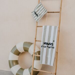 Serviette de plage " Minus à la flotte " rayure verte