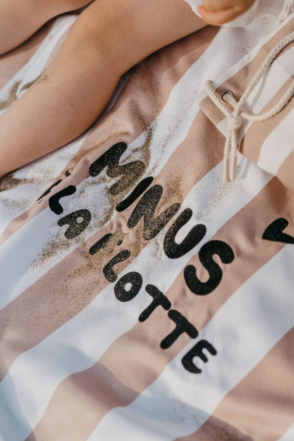 Serviette de plage " Minus à la flotte " rayure rose