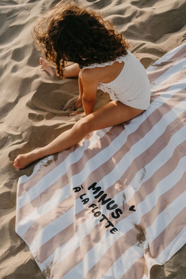 Serviette de plage " Minus à la flotte " rayure rose – Image 3