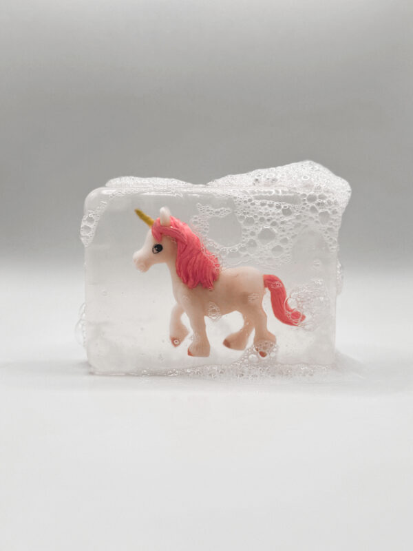 Savon licorne rose