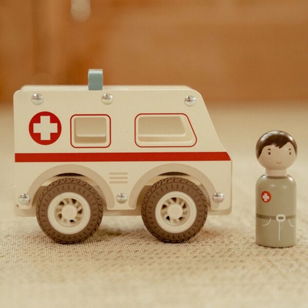 Ambulance en bois FSC – Image 2