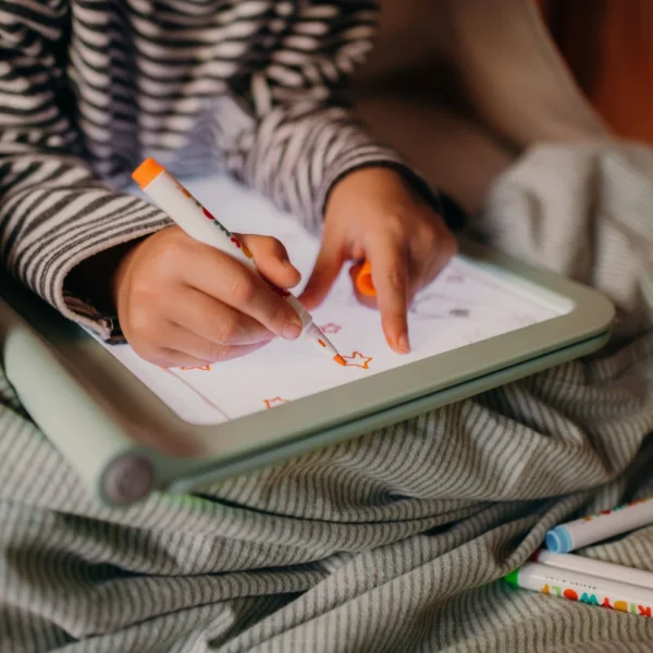 Tablette à dessin lumineuse Kidydraw Pro – Image 9