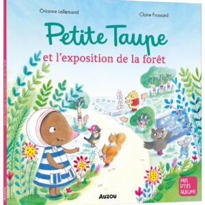 Petite taupe et l'exposition de la forêt