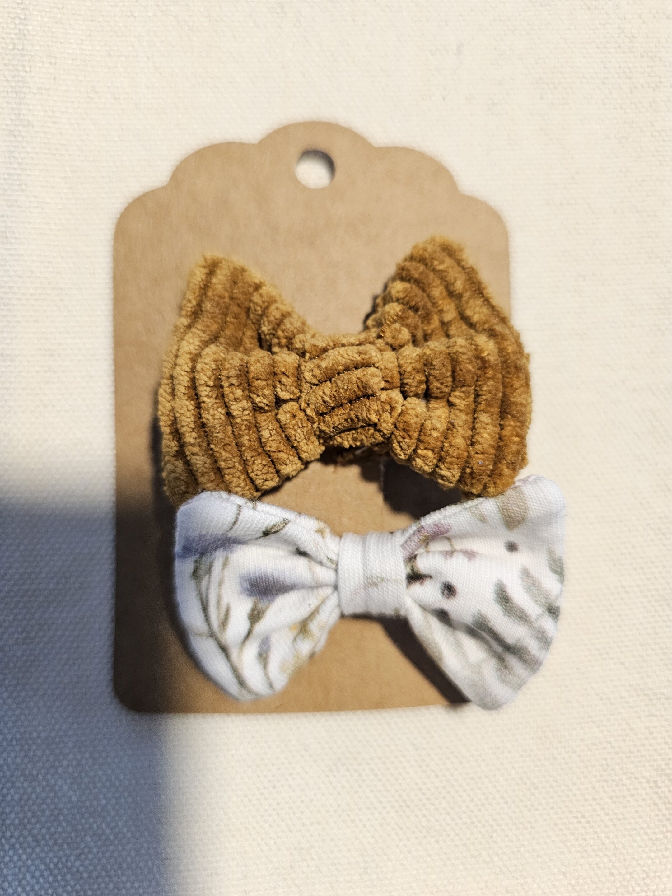 Lot de 2 mini pinces velour et fleuri