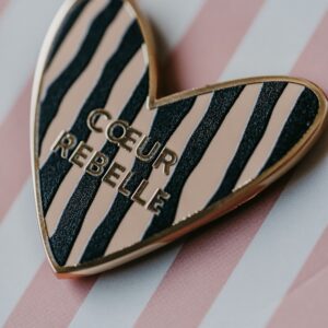 Pin’s coeur Rebelle