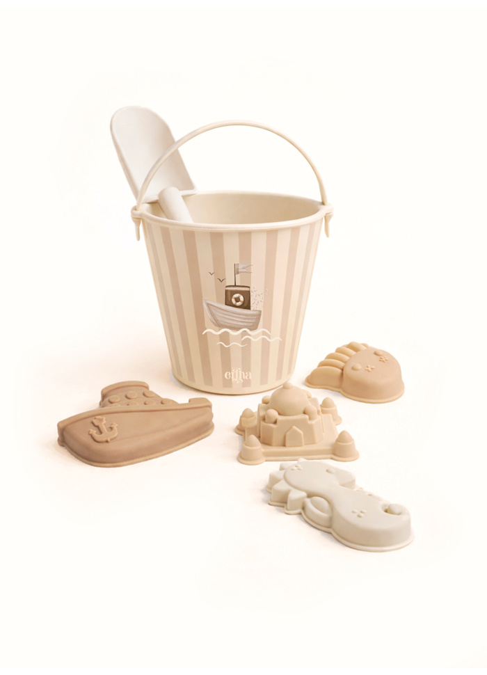 Jouets et seau de plage en silicone Bateau