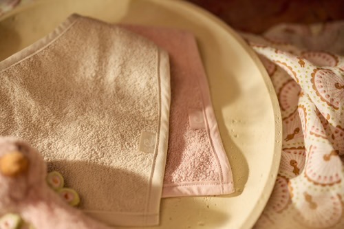 Bavoir Bandana Silk Rose & Sand - 2 Unités – Image 6