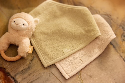 Bavoir Bandana Soft Matcha & Sand - 2 Unités – Image 7