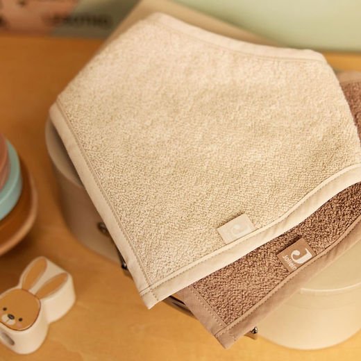 Bavoir Bandana Sand & Milky coffee - 2 Unités – Image 4