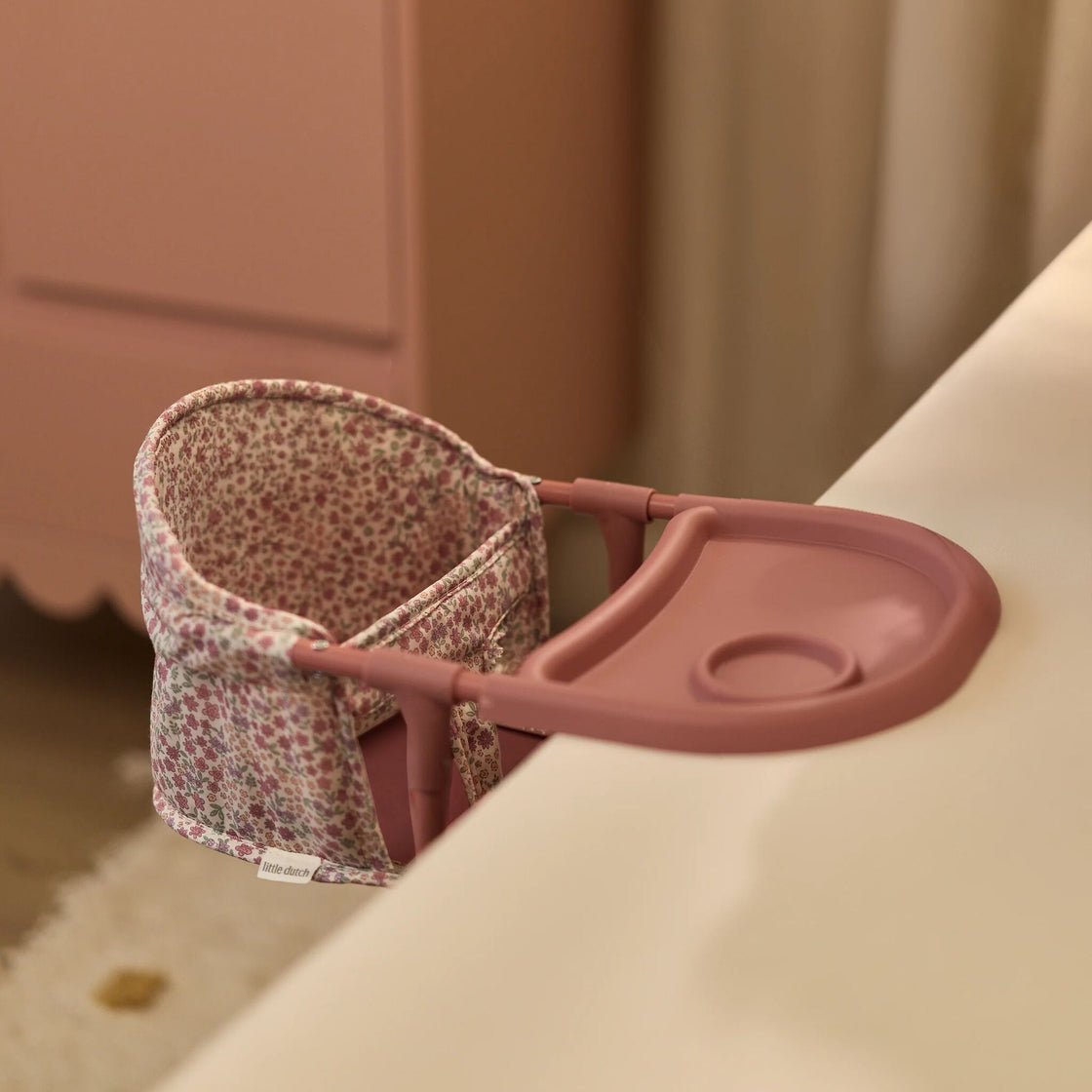 Chaise de table pour poupée – Image 4